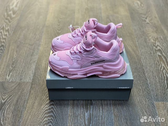 Кроссовки Balenciaga Triple S Кроссовки Balenciaga Triple S