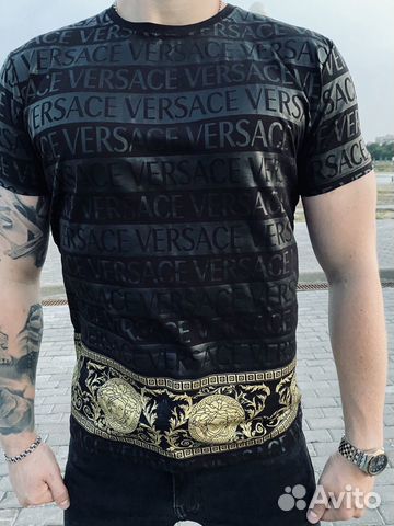 Топовая футболка versace