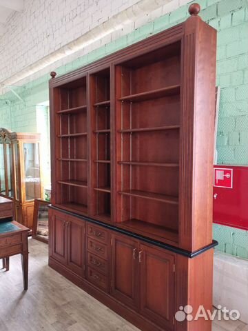 Книжный шкаф италия