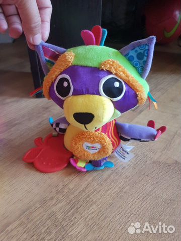 Много развивающих игрушек 0+