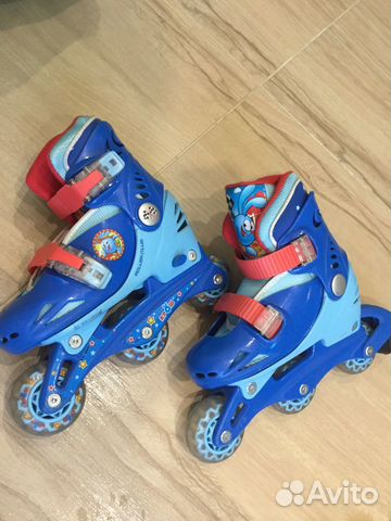 Роликовые коньки