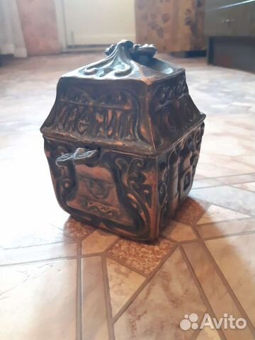 Сундук шкатулка