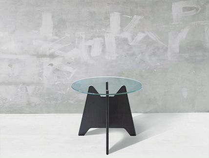 Журнальный стол из Бука