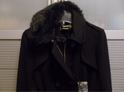 Stradivarius теплое пальто Новое