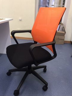 Компьютерное кресло