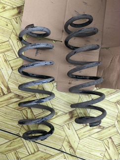 Задние оригинальные пружины на Passat B6