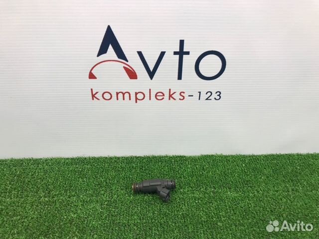 Форсунка инжекторная Audi A8 D3 BFM 2005