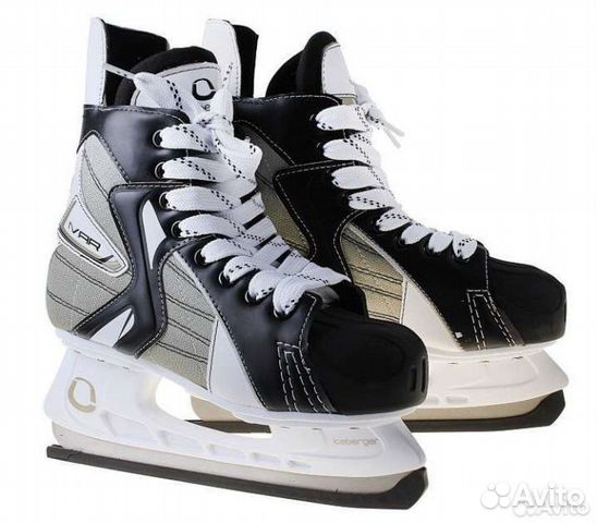 Коньки хоккейные 