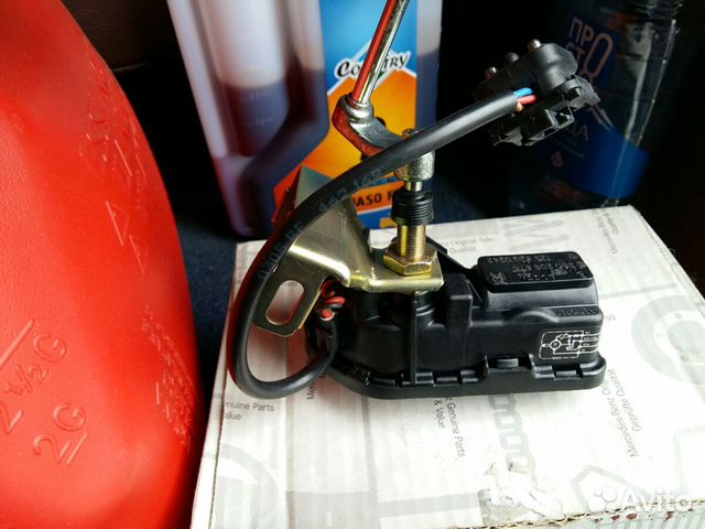 Электромоторчик-привод дворника фары Mercedes w129