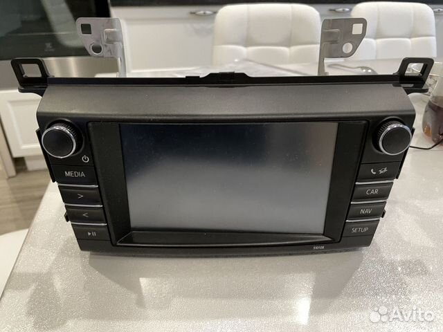 Штатная магнитола на toyota rav4 86140-0R220