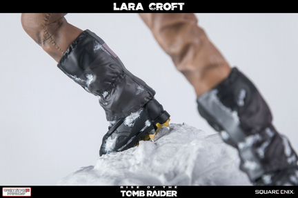 Rise of the Tomb Raider - Lara Croft statue