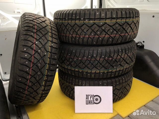 Nitto Therma Spike 315/35 R20 106T