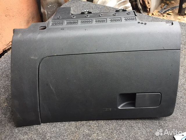 Бардачок Skoda rapid