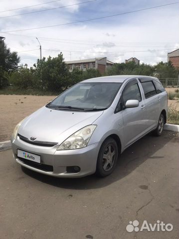 Toyota Wish 1.8 AT, 2005, 208 500 км