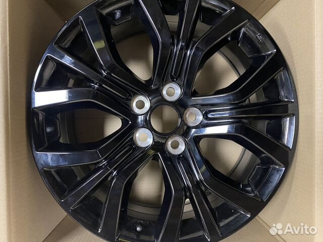 Новые оригинал диски Mitsubishi R18 Outlander