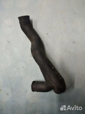 Патрубок вентиляции картерных газов 06a103221bh