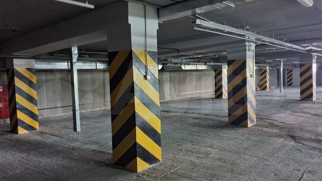 Машиноместо, 14 м²