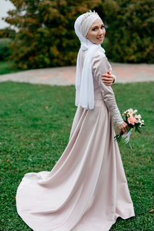 Свадебное платье на никах
