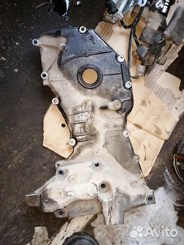 Крышка двигателя HR16DE Nissan Tiida