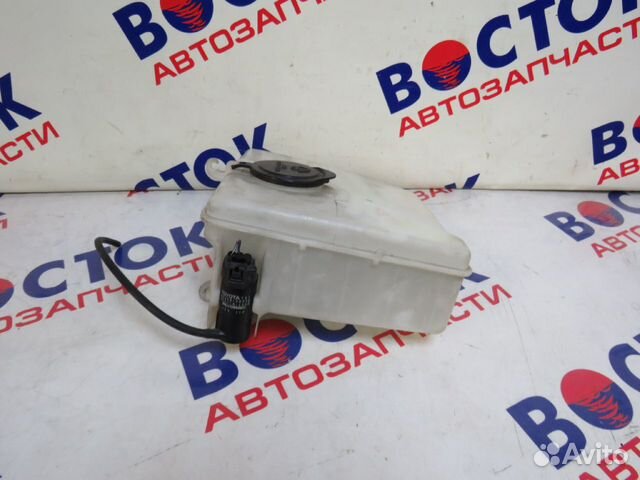 Бачок омывателя toyota cresta GX90, JZX90, JZX91