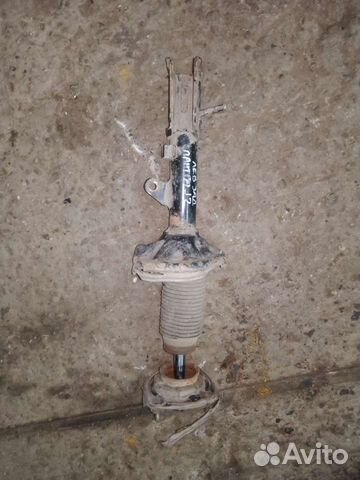 Стойка задняя левая Hyundai Lantra 2