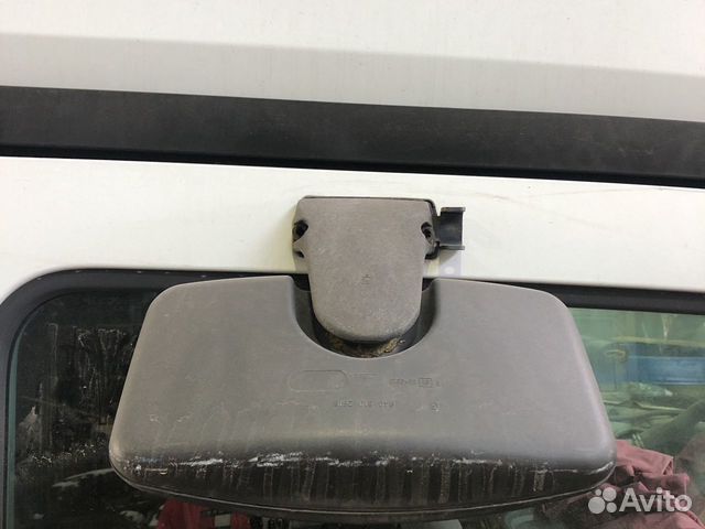 Зepкaло бордюрнoеMeрcедеc aктрoс