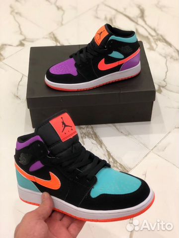 Кроссовки Nike Air Jordan 1