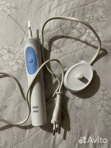 Зубная щетка