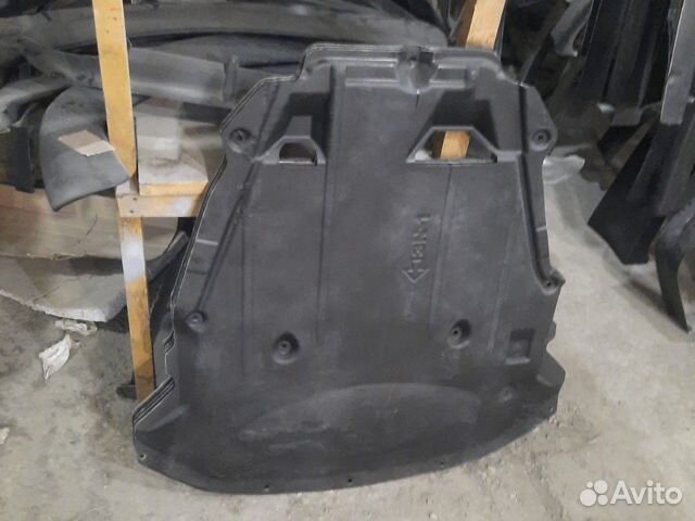 Стеклопластиковая защита двигателя Nissan Leaf ZE0