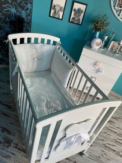 Детская кроватка