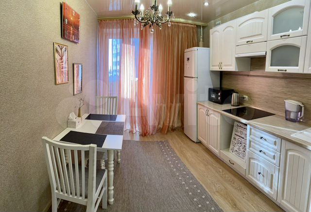 1-к. квартира, 40 м², 1/14 эт.