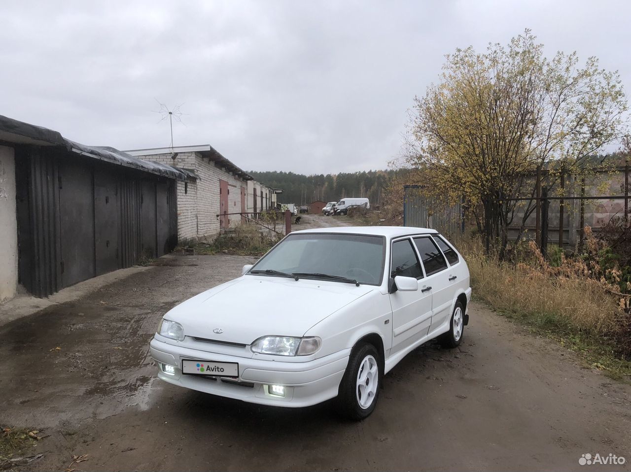 Авито с пробегом пермский край собственник. ВАЗ 2115 белое облако. 2115 Белое облако. ВАЗ 2115 белая тонированная.