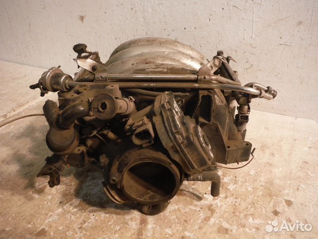 Впускной коллектор audi A6 2001