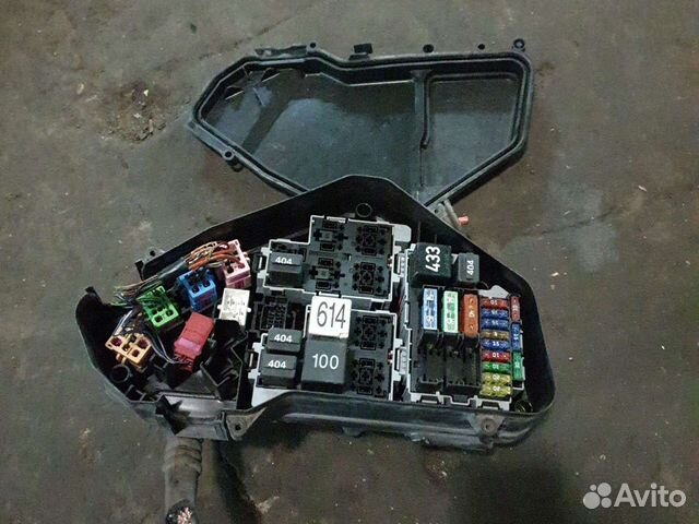 Блок предохранителей фольцваген туарег 1 4.2 AXQ