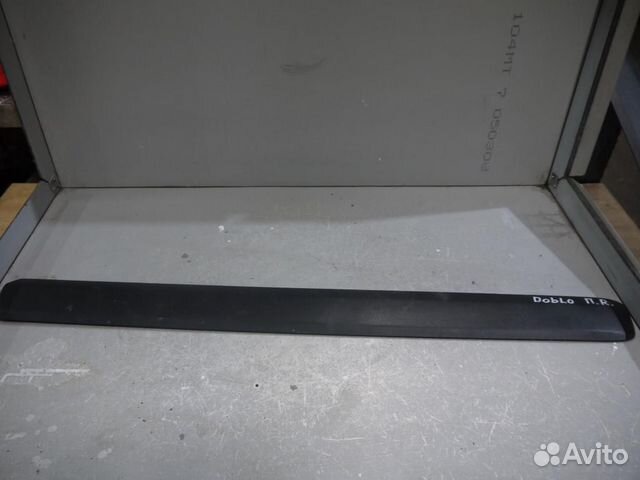 Молдинг двери передней правой Fiat Doblo (2005-201