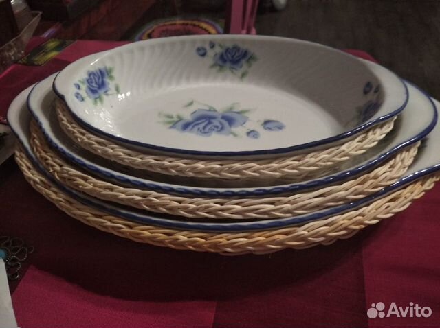 3 Блюда в плетенных поддонах