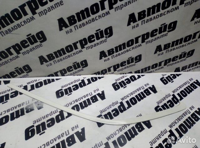 Молдинг стекла задний правый Audi Q7 4LB BAR