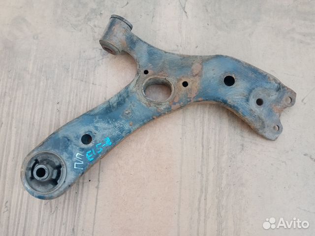 Рычаг передн/правый Тойота Королла Е15/2010 год