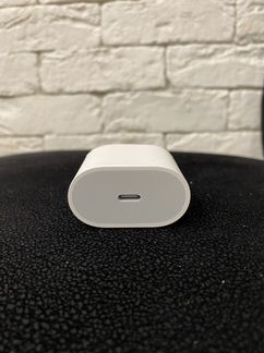 Зарядное устройство Apple USB - C Power Adapter 20