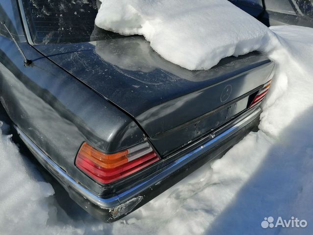 Крышка багажника w124