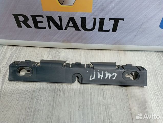 Кронштейн крепление бампера Renault symbol Прав