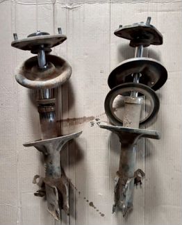 Стойки передние Chery Fora A21