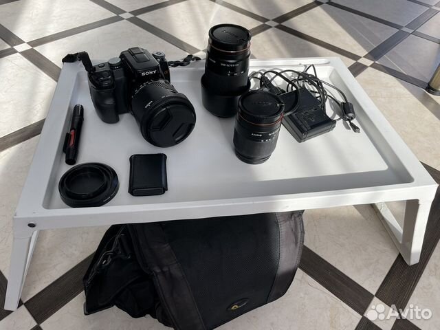 Объектив Sony и Зеркальный фотоаппарат Sony