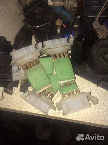 Рено Логан резистор печки