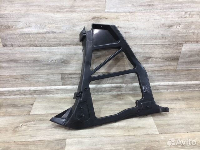 Кронштейн заднего бампера левый Ford Focus 2 седан