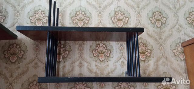 Книжная полочка