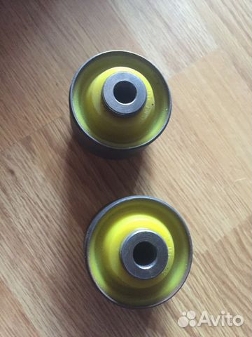 Сайлентблоки задней подвески продольного рычага