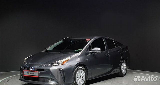 Toyota Prius c 2019