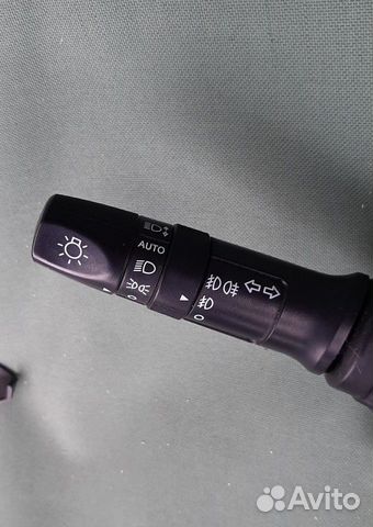 Hyundai Solaris подрулевой переключатель