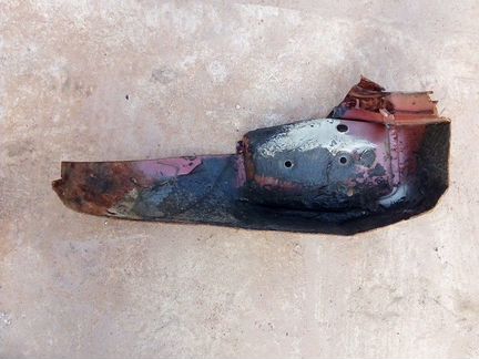 Угол заднего крыла Газ 24 Волга